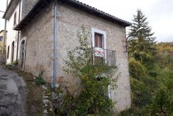 VENDE CASALE – CAVE DI SCOPPITO VENDE CASALE – CAVE DI SCOPPITO