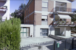 AFFITTA LOCALE MULTIUSO – SAN SISTO AFFITTA LOCALE MULTIUSO – SAN SISTO