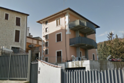 VENDE PALAZZETTO – TEORA DI BARETE VENDE PALAZZETTO – TEORA DI BARETE