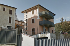 VENDE PALAZZETTO – TEORA DI BARETE VENDE PALAZZETTO – TEORA DI BARETE