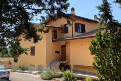 VENDE APPARTAMENTO – PETOGNA