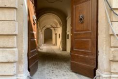 AFFITTA APPARTAMENTO – CENTRO STORICO