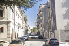 AFFITTA LOCALE COMMERCIALE – CENTRO STORICO