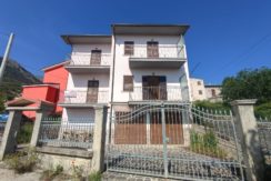 VENDE PALAZZINA – BAGNO PICCOLO