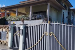 VENDE APPARTAMENTO MANSARDATO – COLLETTARA