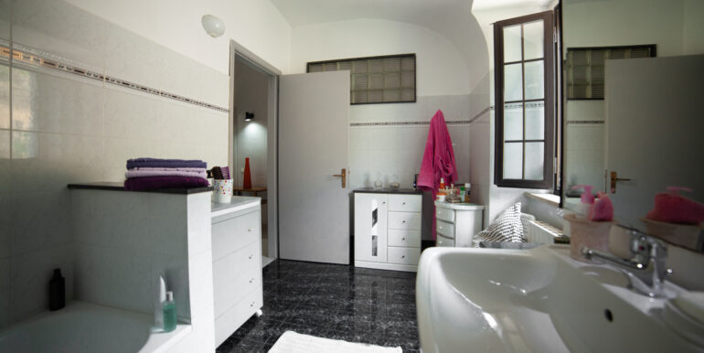 10) Bagno