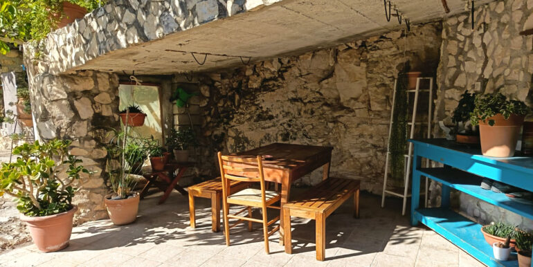 5)Patio