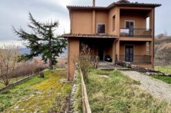 VENDE VILLA INDIPENDENTE – COLLI DI BARETE
