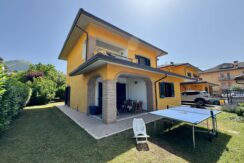 VENDE VILLA BIFAMILIARE – PIZZOLI VENDE VILLA BIFAMILIARE – PIZZOLI