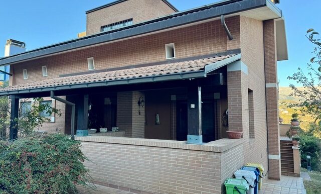 PHOTO-2025-12-02-15-31-55 4