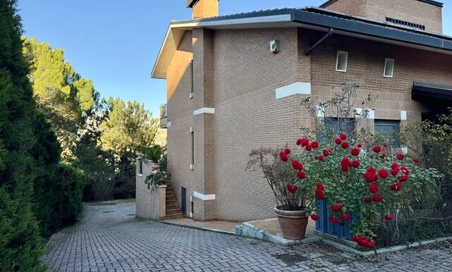 PHOTO-2025-12-02-15-32-11 2