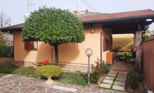 PHOTO-2025-11-16-12-11-17