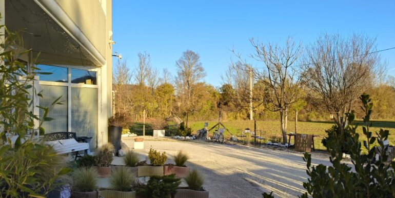 PHOTO-2025-12-13-12-24-15