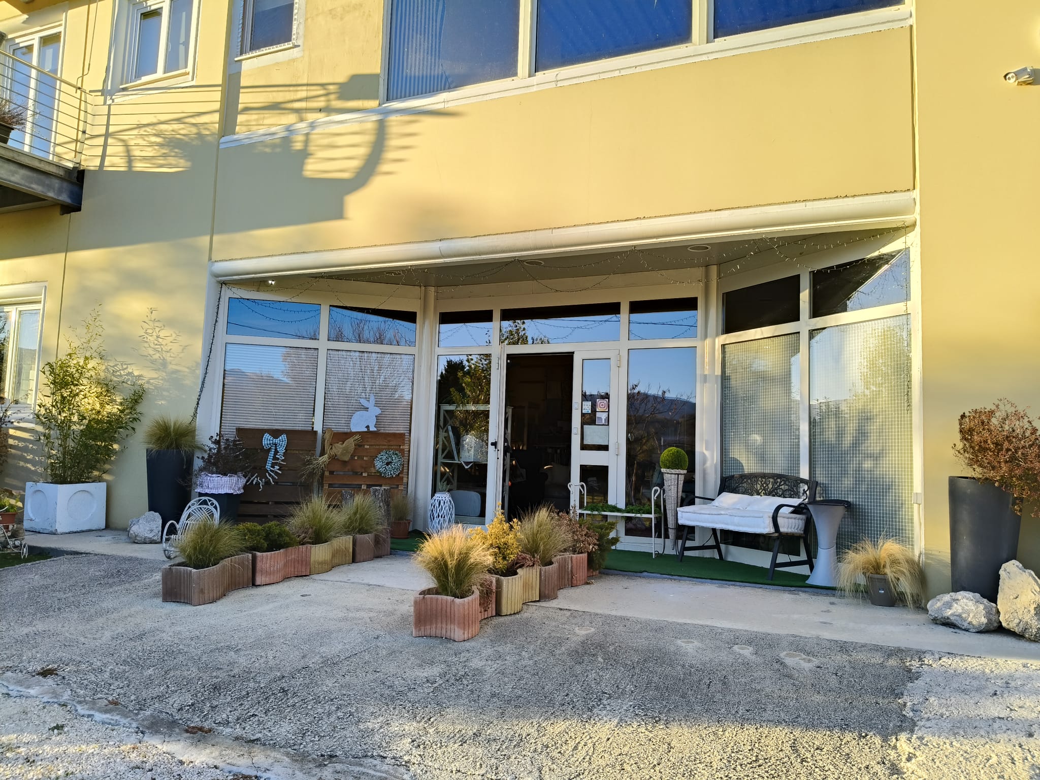 AFFITTA PORZIONE DI CAPANNONE – NUCLEO INDUSTRIALE DI SASSA