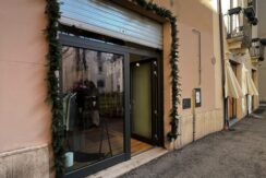 AFFITTA LOCALE COMMERCIALE – L’ AQUILA CENTRO STORICO