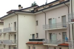 VENDE APPARTAMENTO MANSARDATO – PETTINO