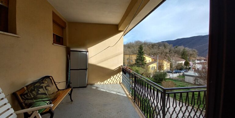12b loggia