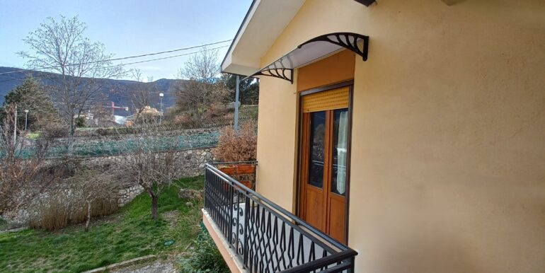 16b balcone