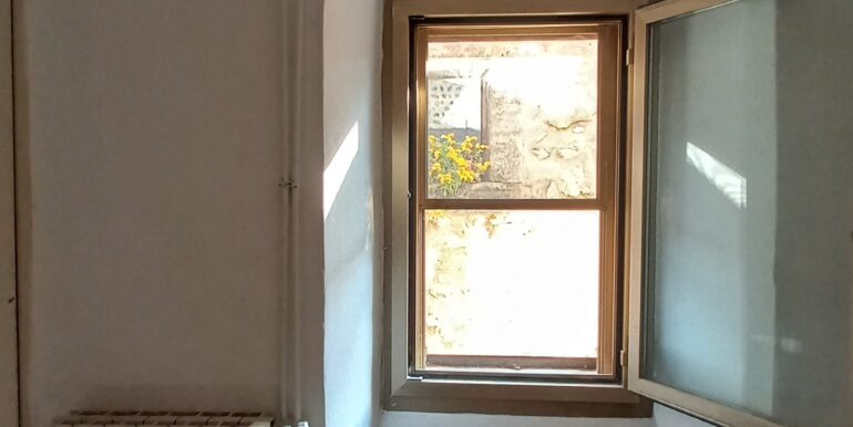 28 finestra studiolo