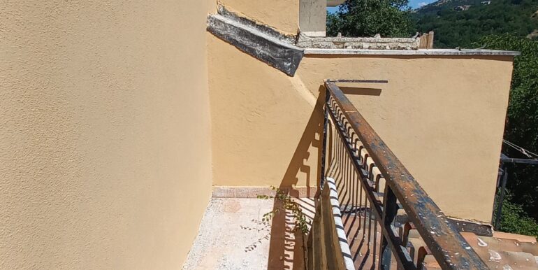23 balcone