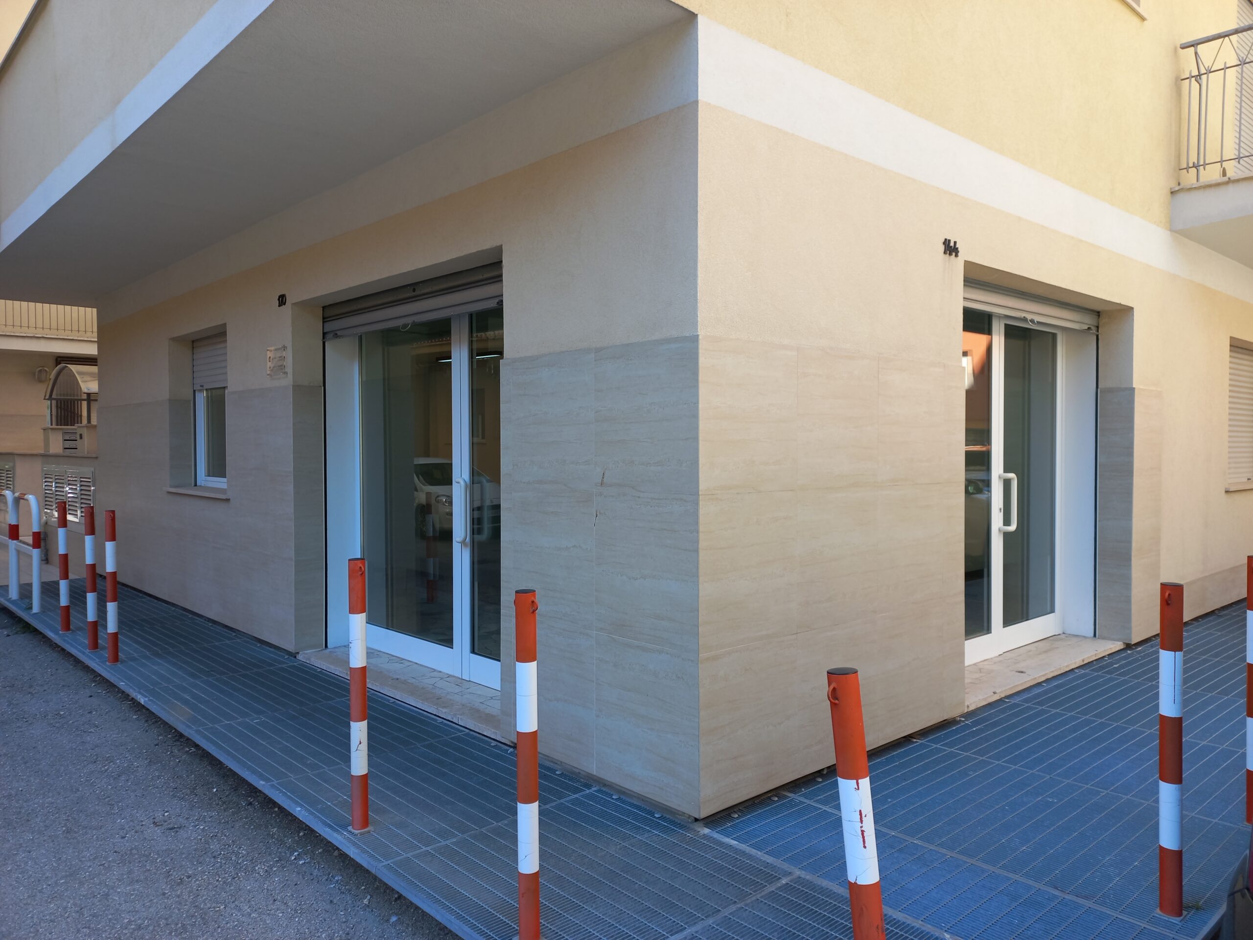 VENDE LOCALE COMMERCIALE – L’AQUILA